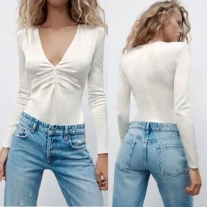 ZARA | WHITE SATIN EFFECT LONG SLEEVE STRETCH RUCHED BODYSUIT LARGE